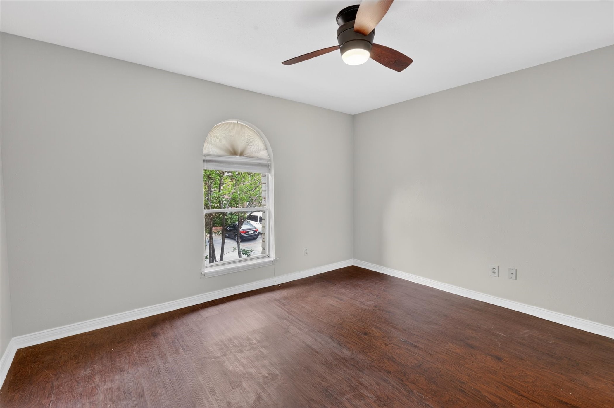 15926 Stillwood Street Dallas TX 75248