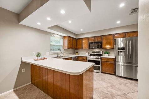 901 Shady Creek Lane Bedford TX 76021