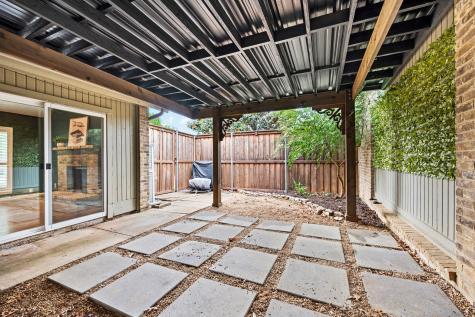 901 Shady Creek Lane Bedford TX 76021