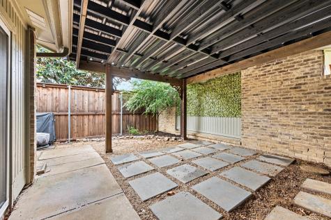 901 Shady Creek Lane Bedford TX 76021