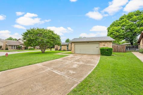 901 Shady Creek Lane Bedford TX 76021