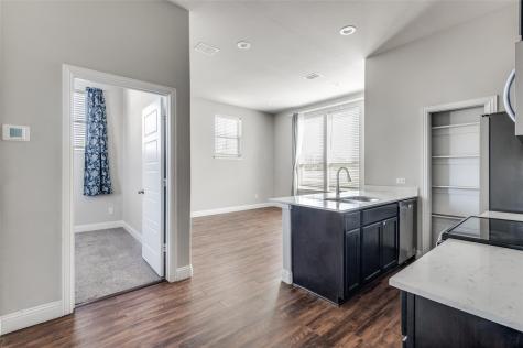 1900 Bel Air Drive Arlington TX 76010