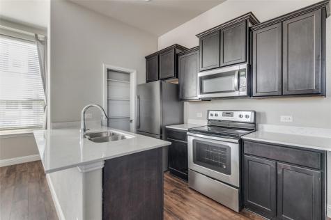 1900 Bel Air Drive Arlington TX 76010
