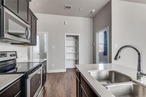 1900 Bel Air Drive Arlington TX 76010
