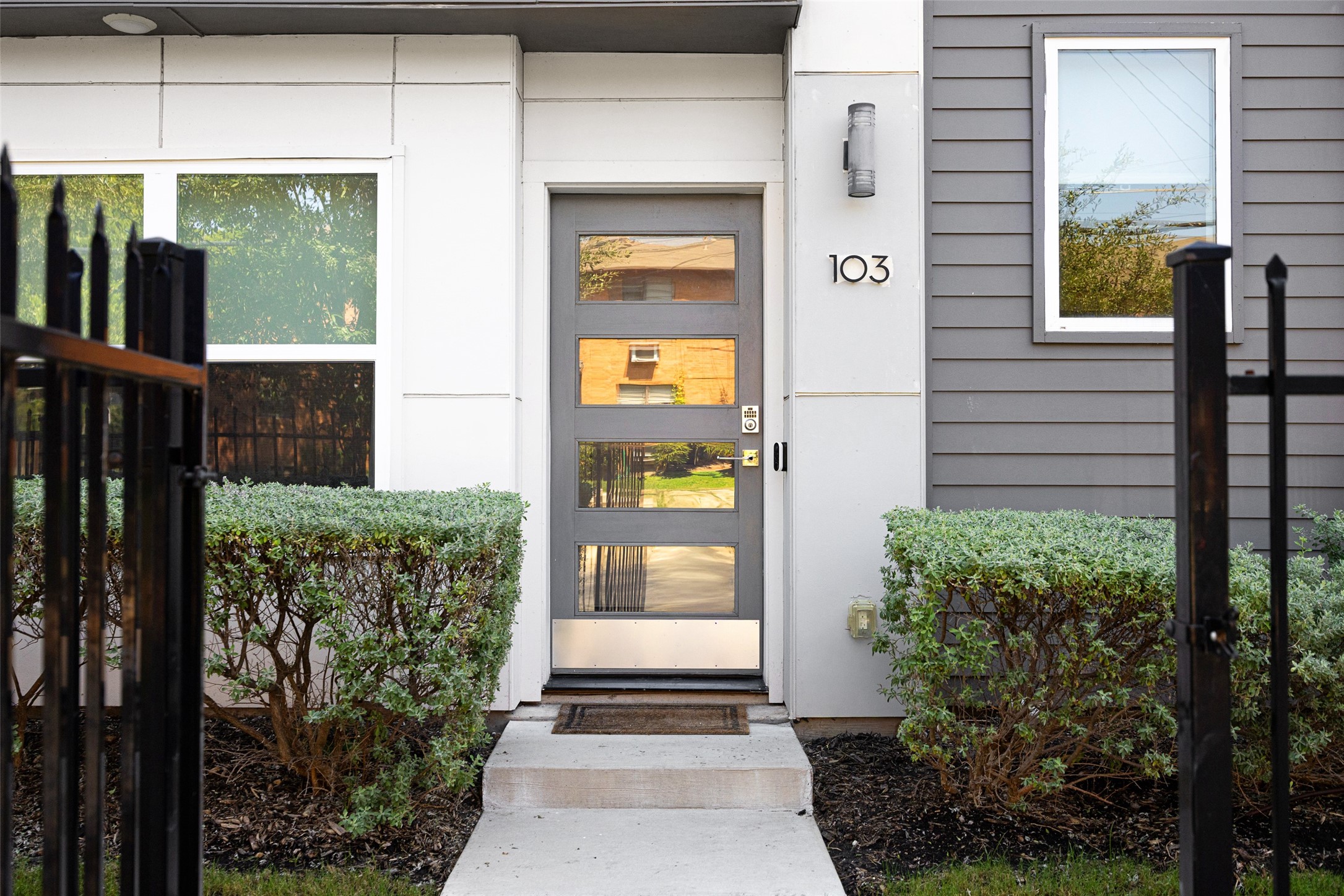 1727 Caddo Street Dallas TX 75204