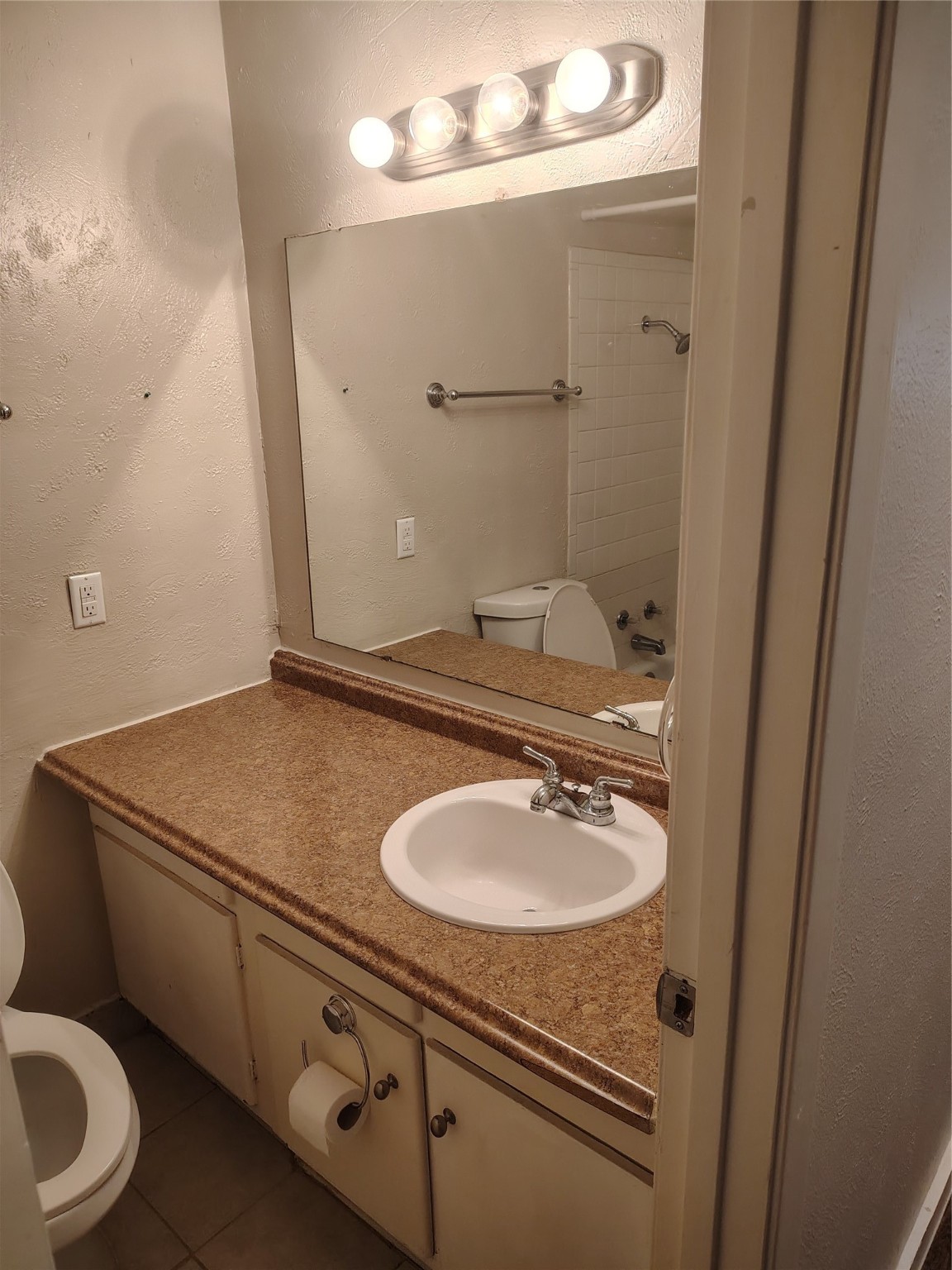 13849 Leinsper Green Street Dallas TX 75240