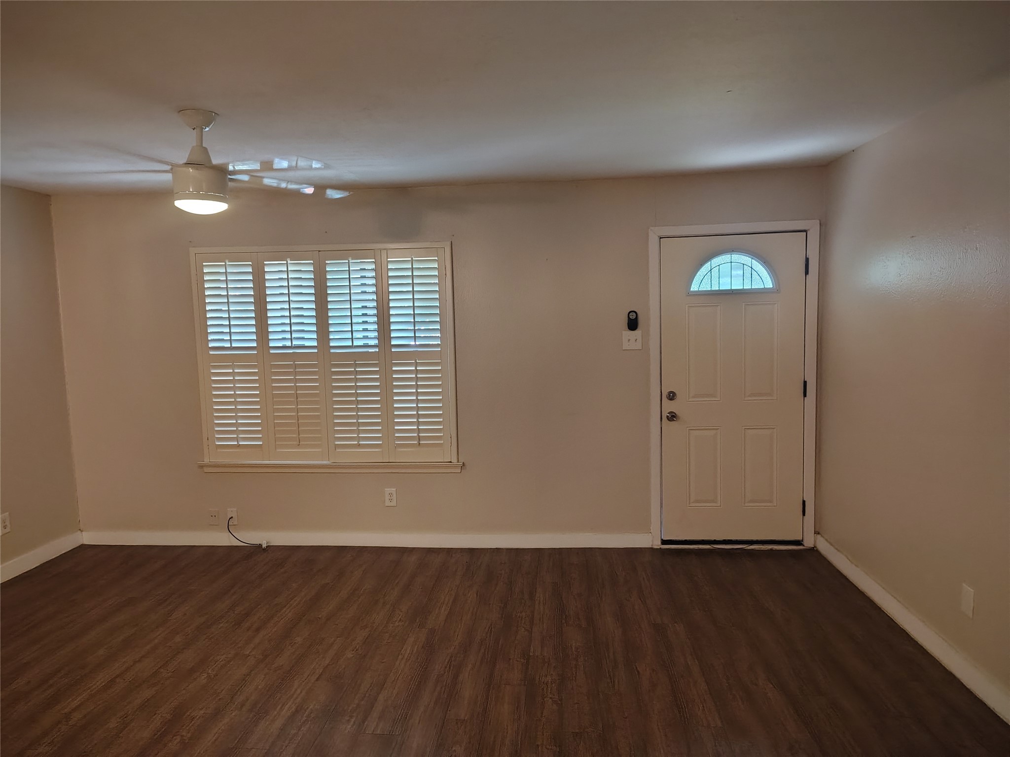 13849 Leinsper Green Street Dallas TX 75240
