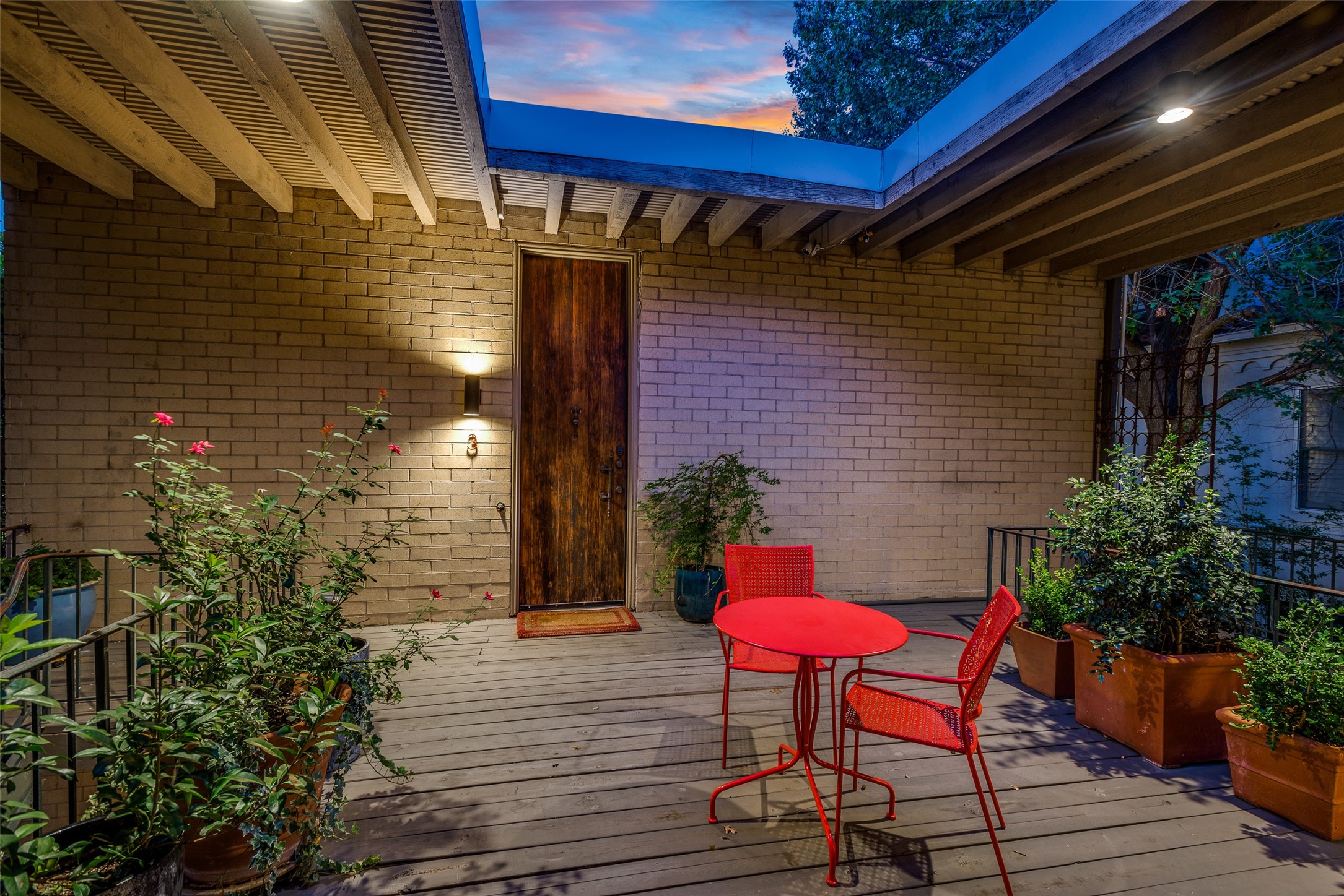 3718 Holland Avenue Dallas TX 75219