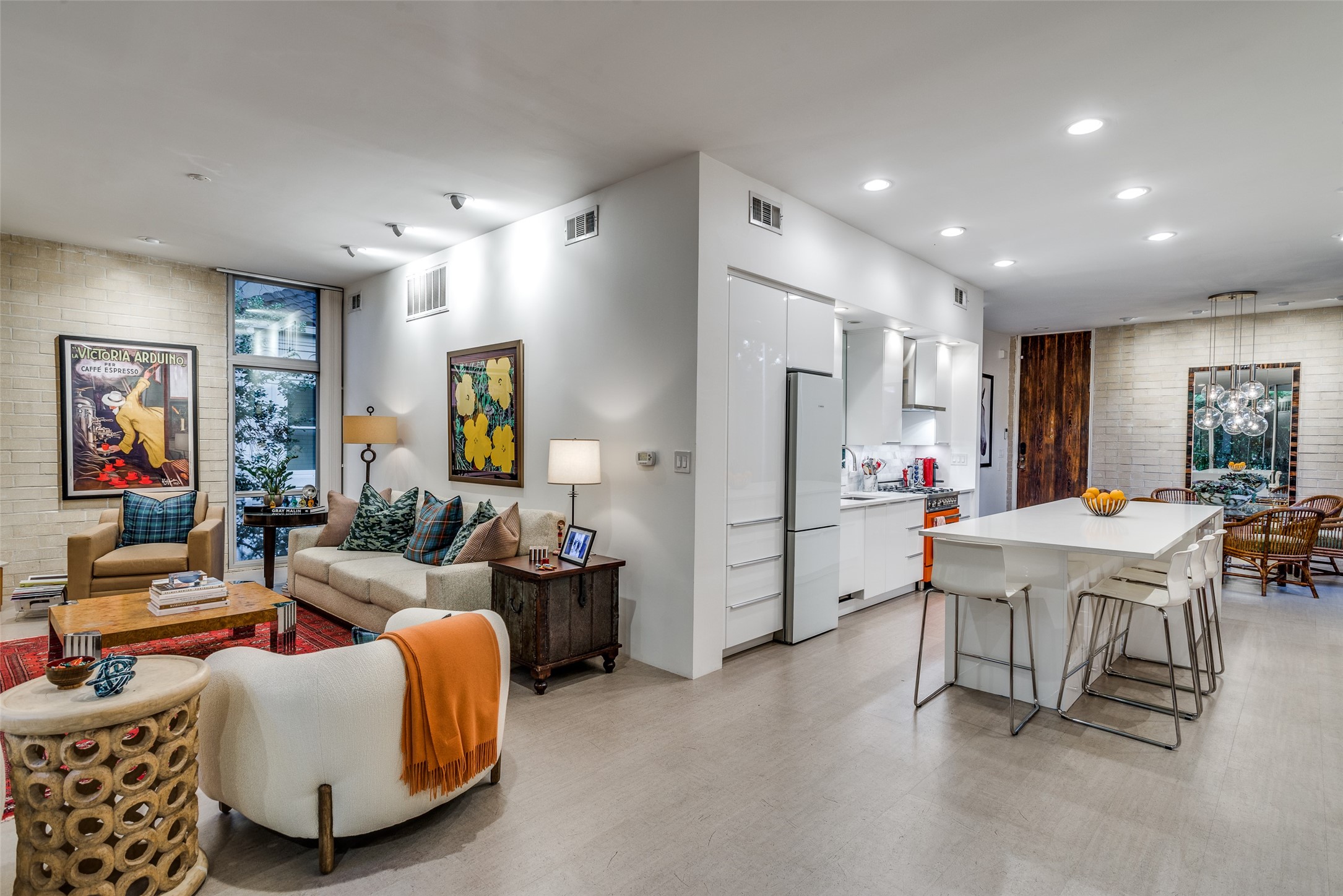3718 Holland Avenue Dallas TX 75219