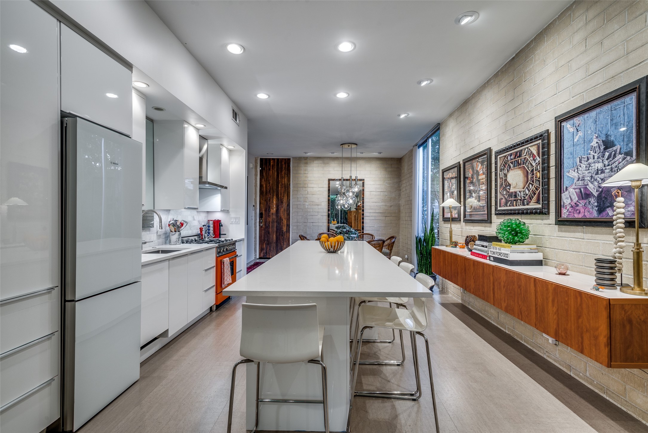 3718 Holland Avenue Dallas TX 75219