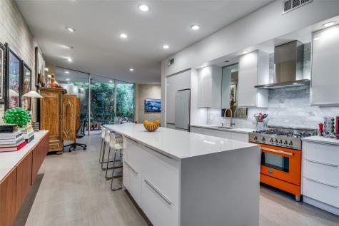 3718 Holland Avenue Dallas TX 75219