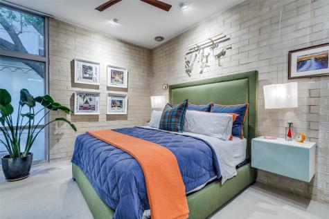 3718 Holland Avenue Dallas TX 75219