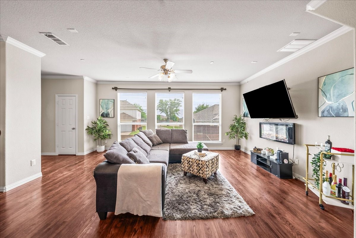 2700 Club Ridge Drive Lewisville TX 75067