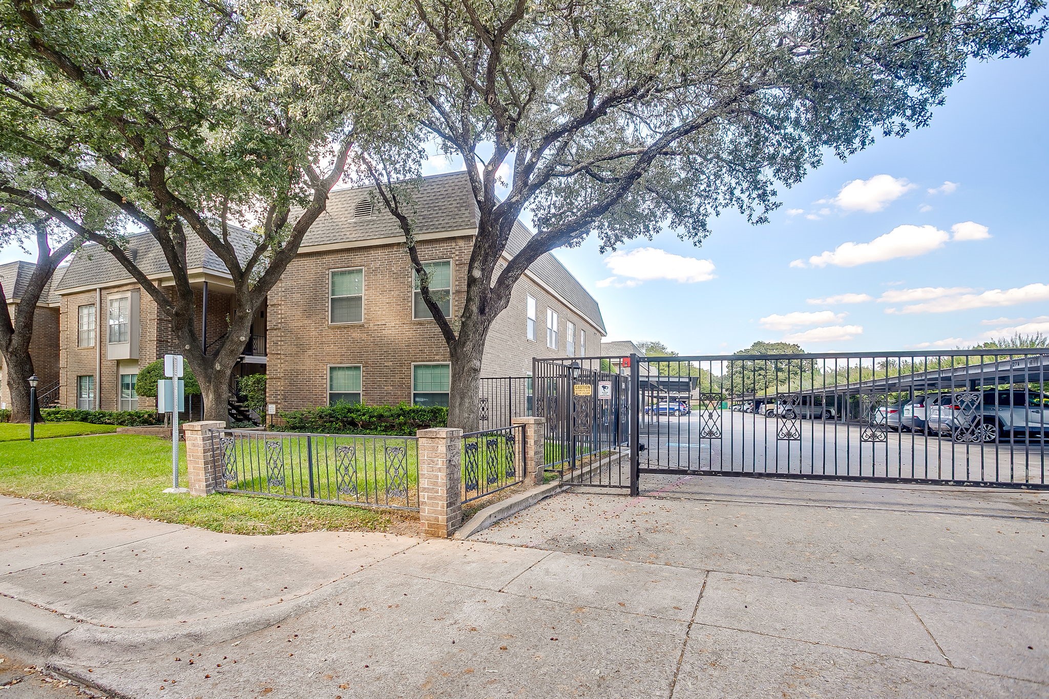 4438 Harlanwood Drive Fort Worth TX 76109