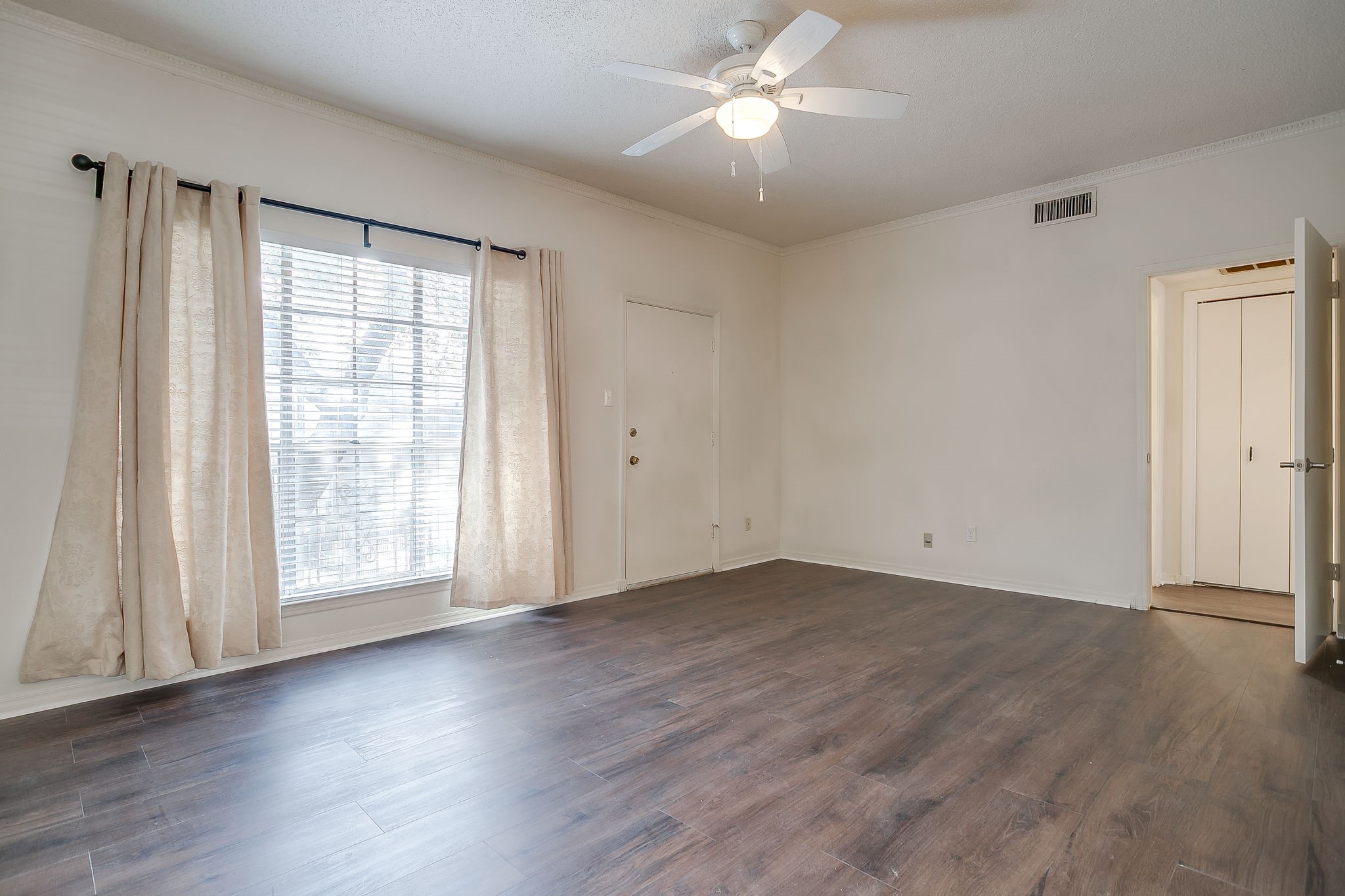 4438 Harlanwood Drive Fort Worth TX 76109