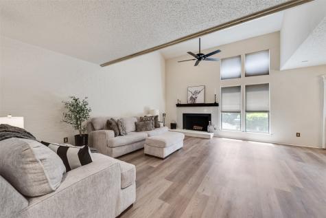 707 Oakwood Trail Fort Worth TX 76112