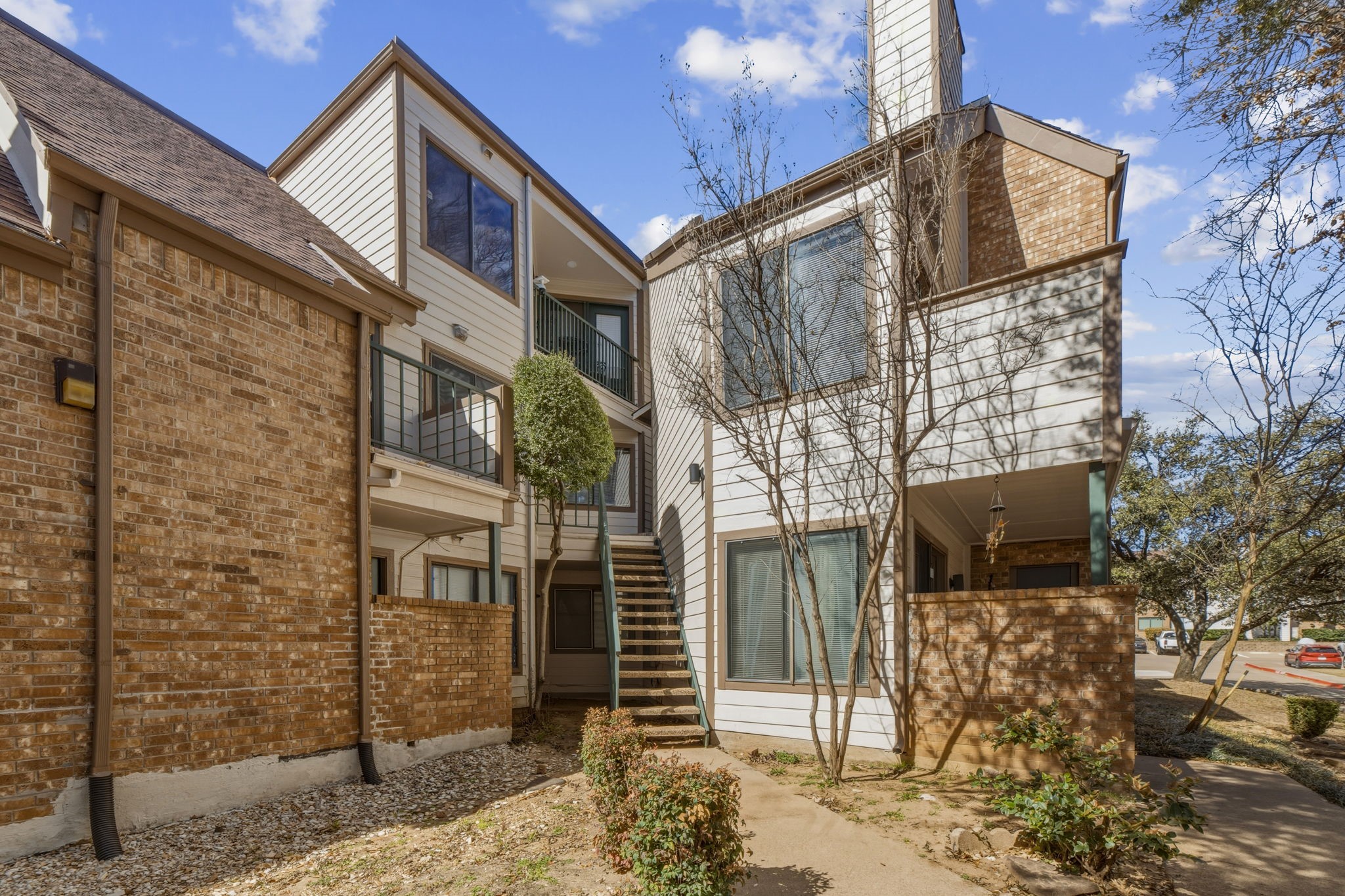 2301 Balsam Drive Arlington TX 76006