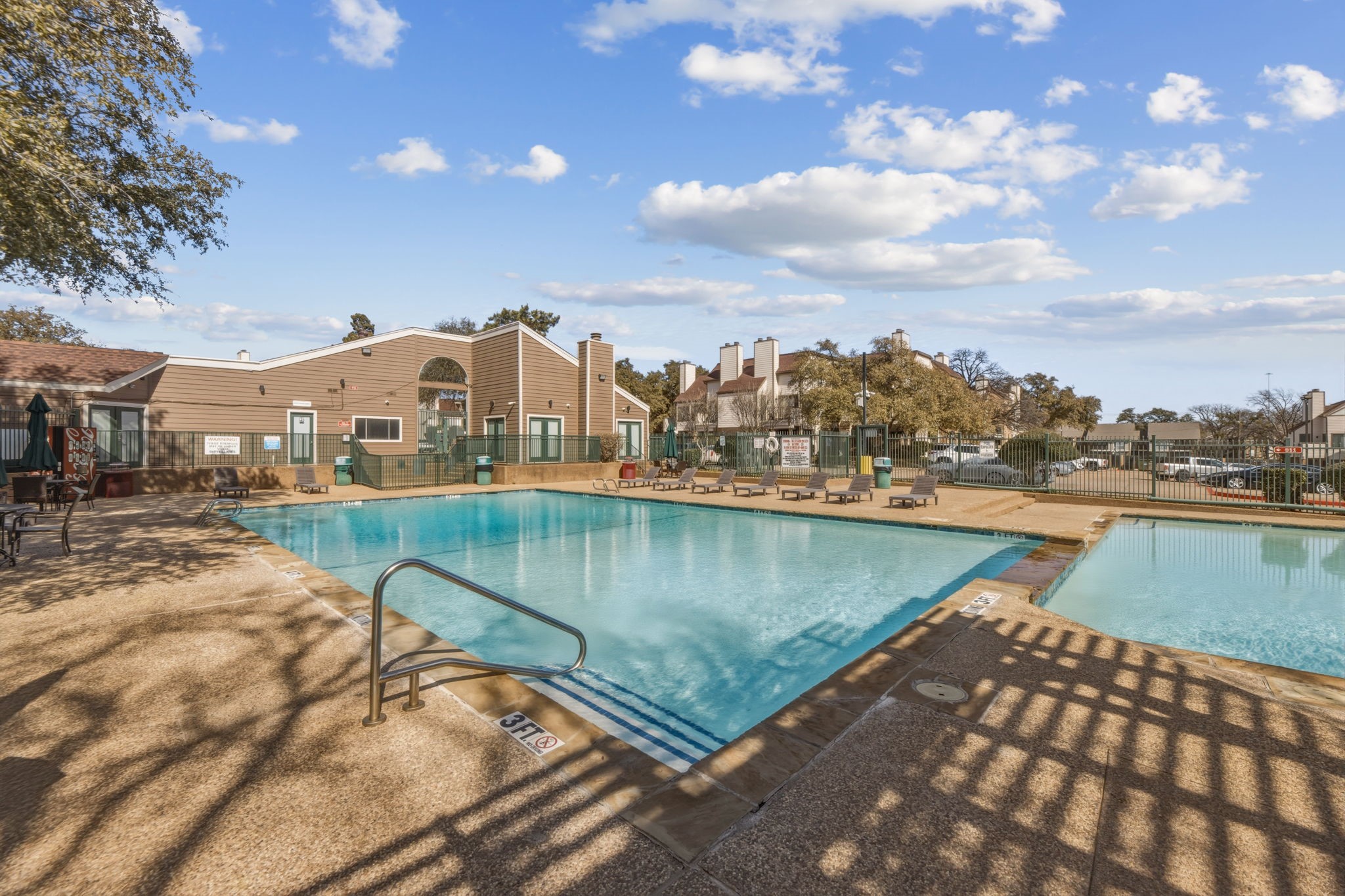 2301 Balsam Drive Arlington TX 76006