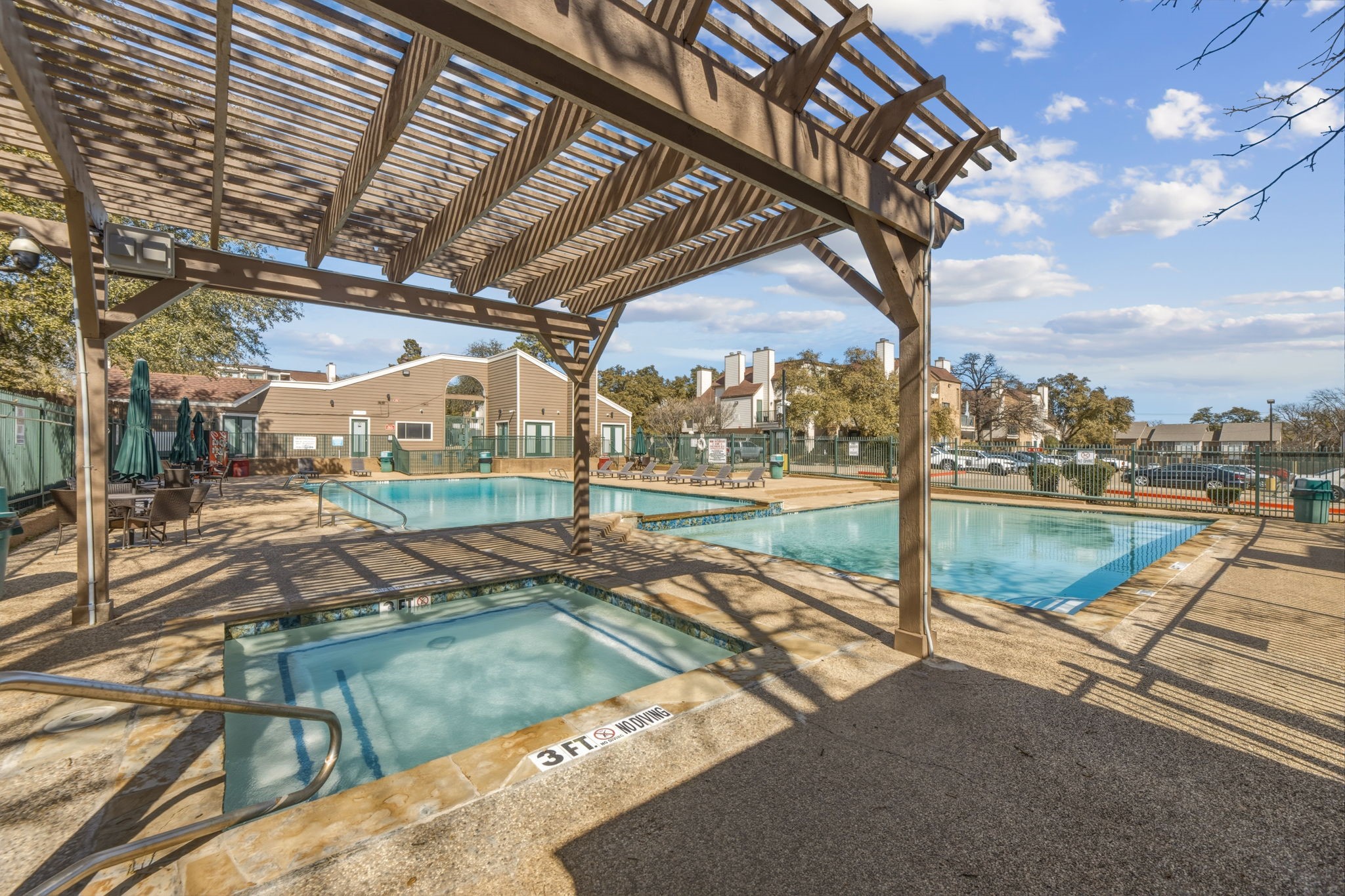 2301 Balsam Drive Arlington TX 76006