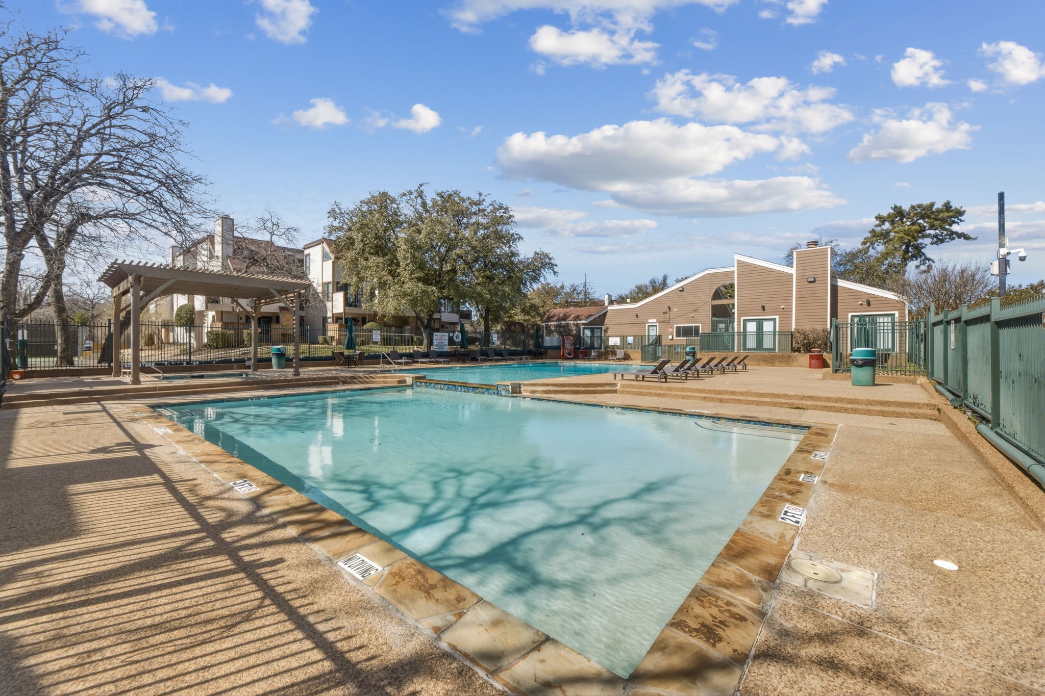 2301 Balsam Drive Arlington TX 76006