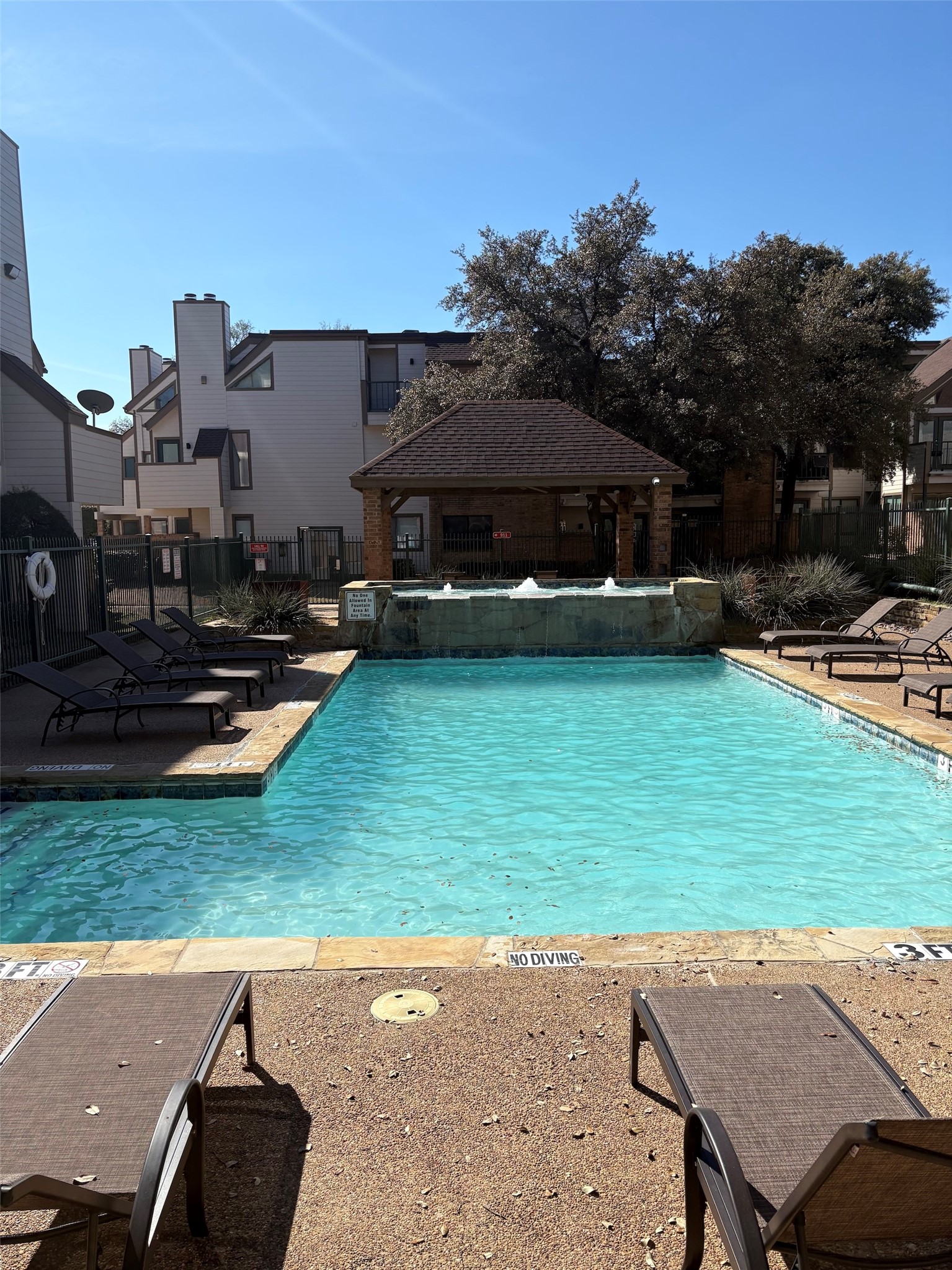 2301 Balsam Drive Arlington TX 76006