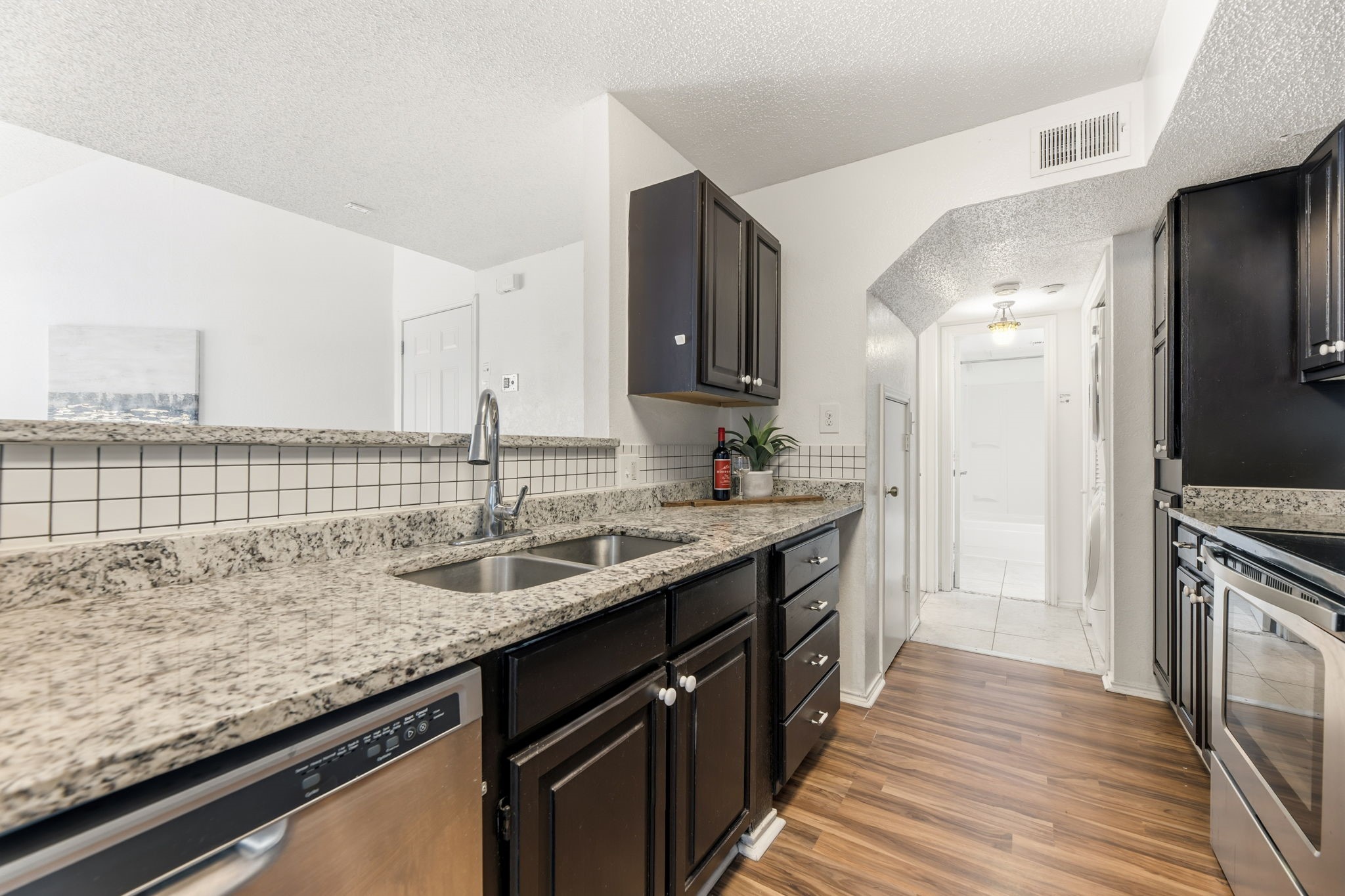 2301 Balsam Drive Arlington TX 76006