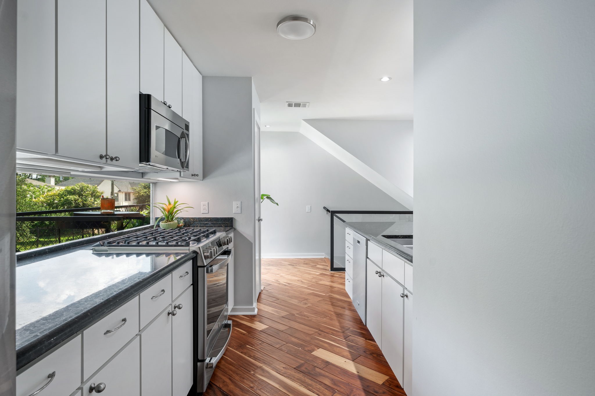 4213 Dickason Avenue Dallas TX 75219