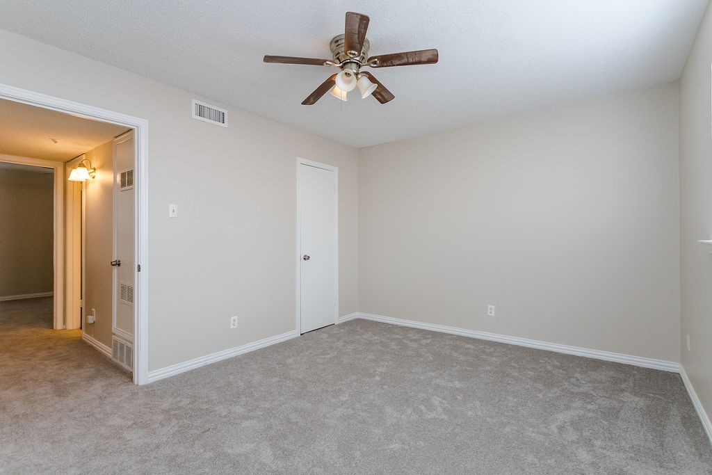 9808 Valley Meadow Place Dallas TX 75220