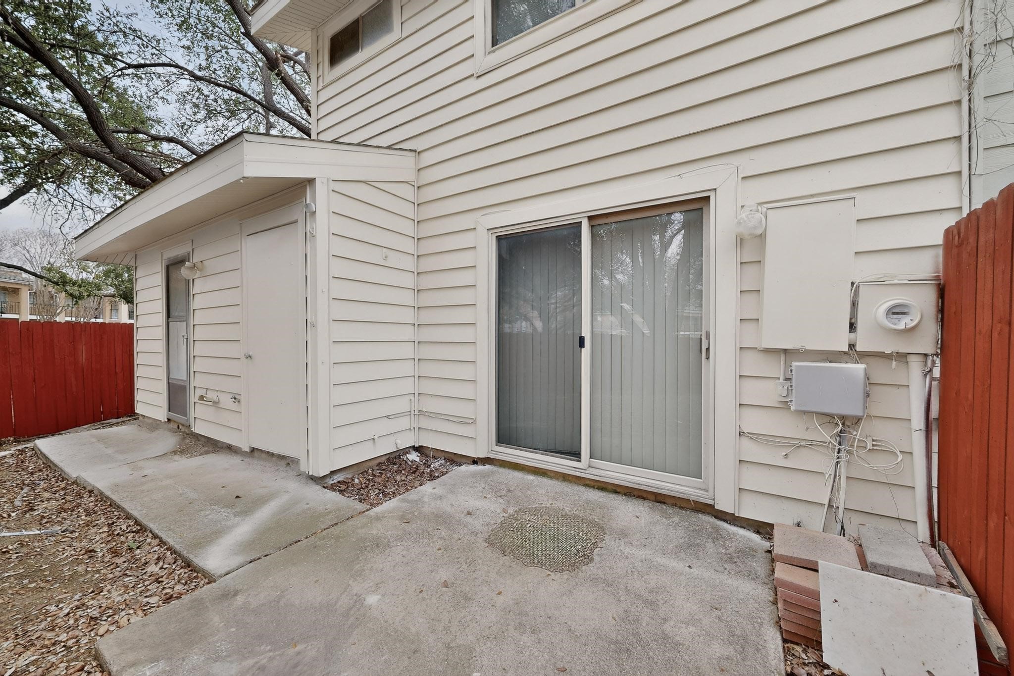 2407 Mustang Court Lewisville TX 75067