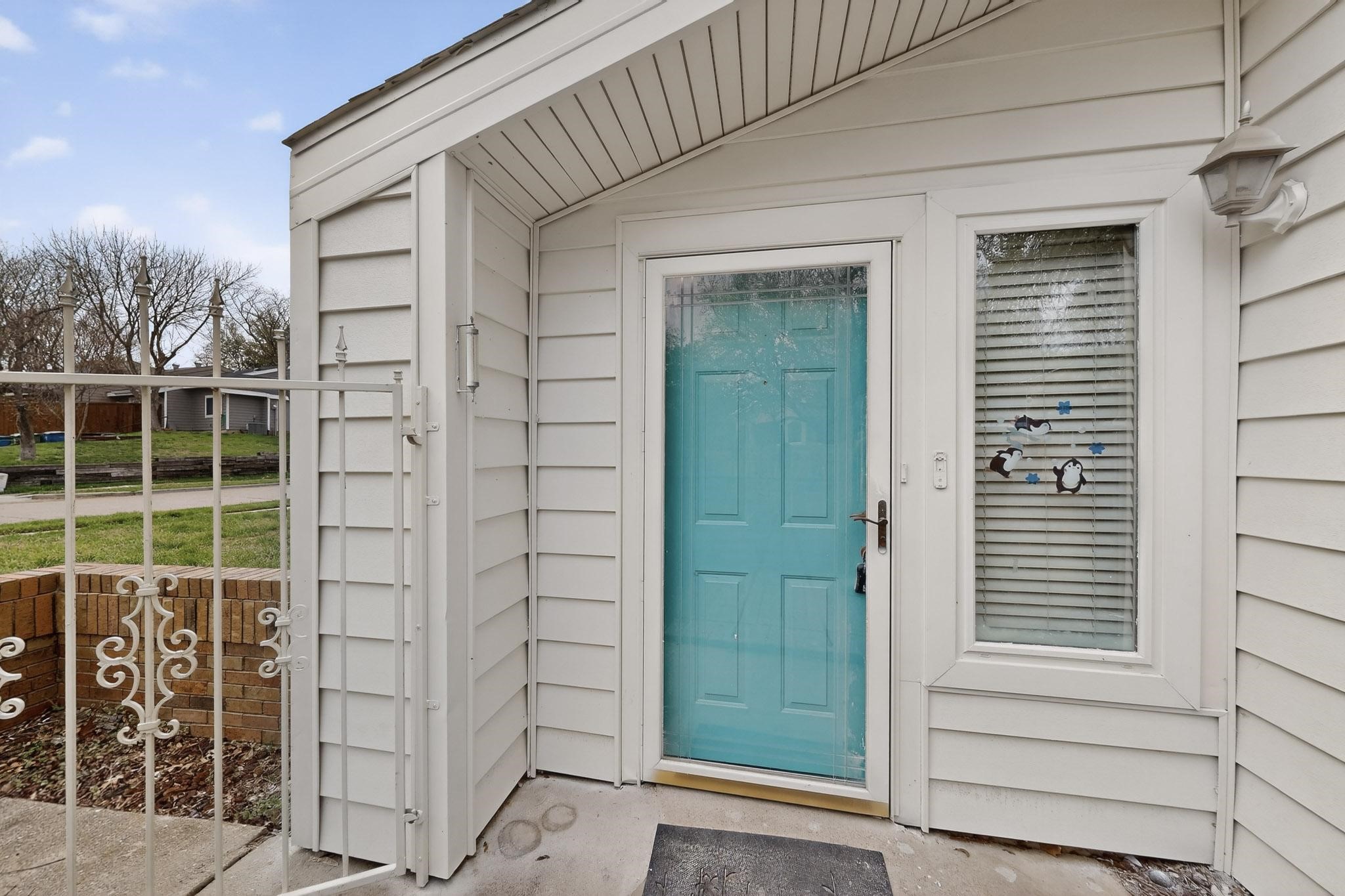 2407 Mustang Court Lewisville TX 75067