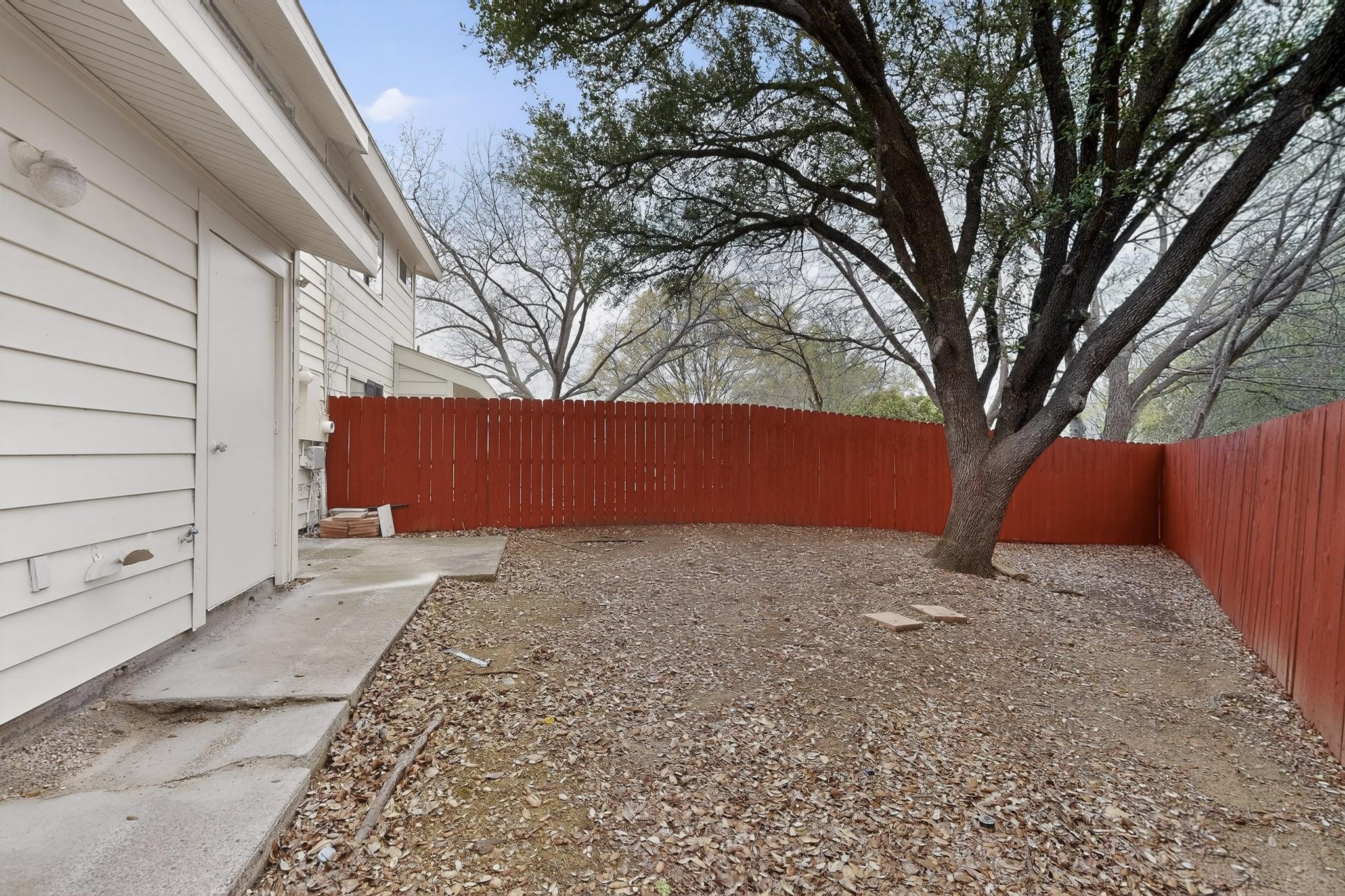 2407 Mustang Court Lewisville TX 75067