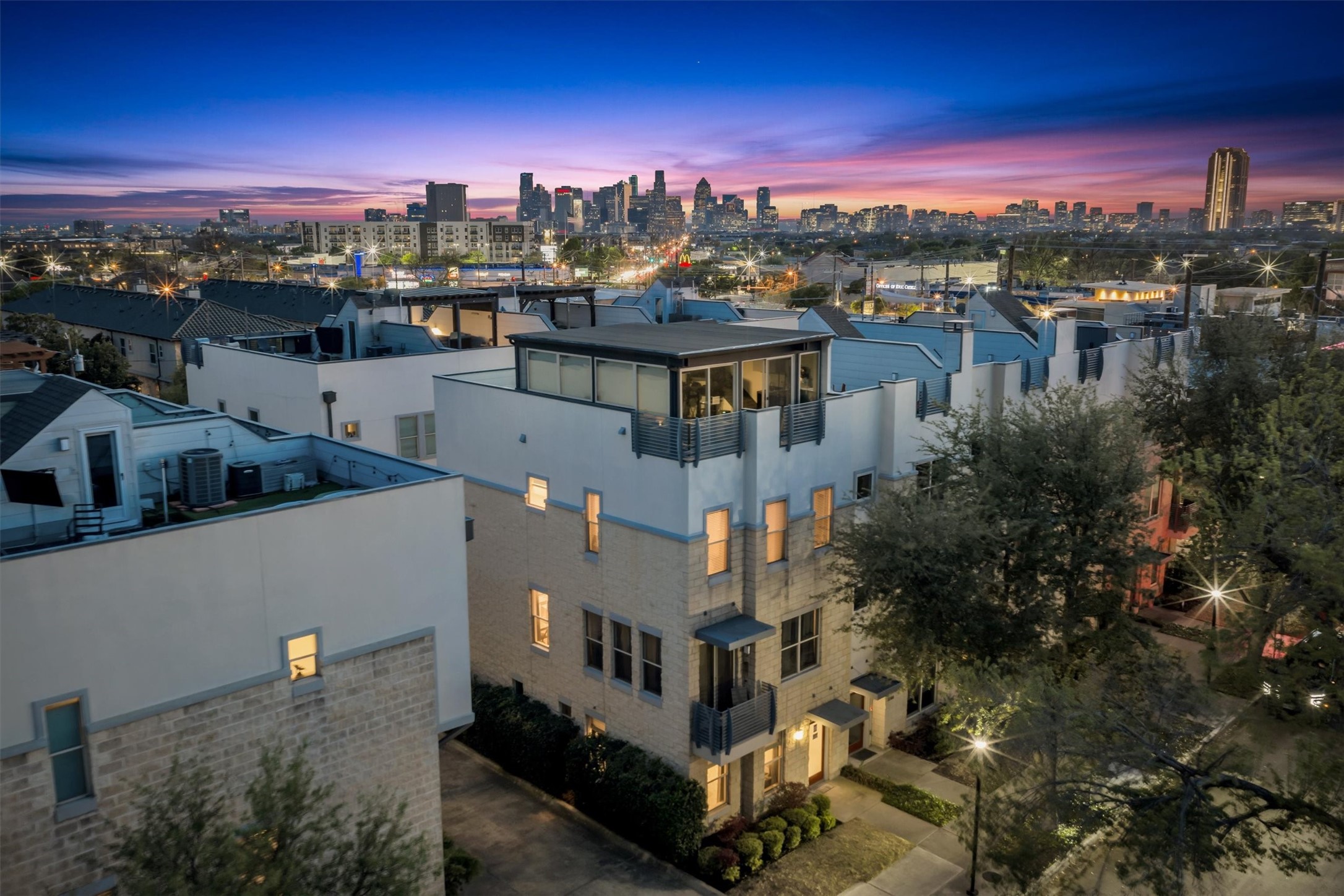 5710 La Vista Drive Dallas TX 75206