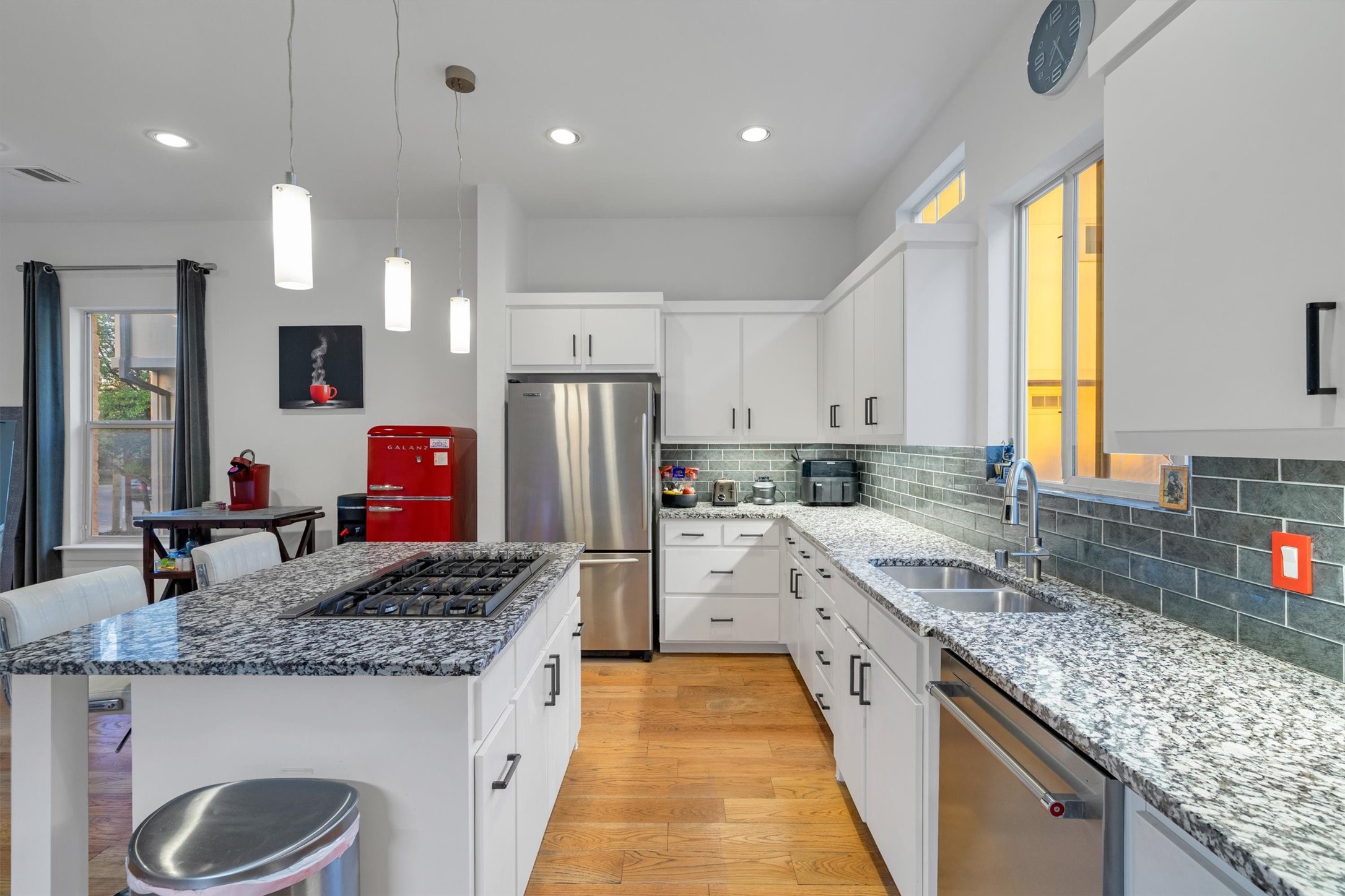 5710 La Vista Drive Dallas TX 75206