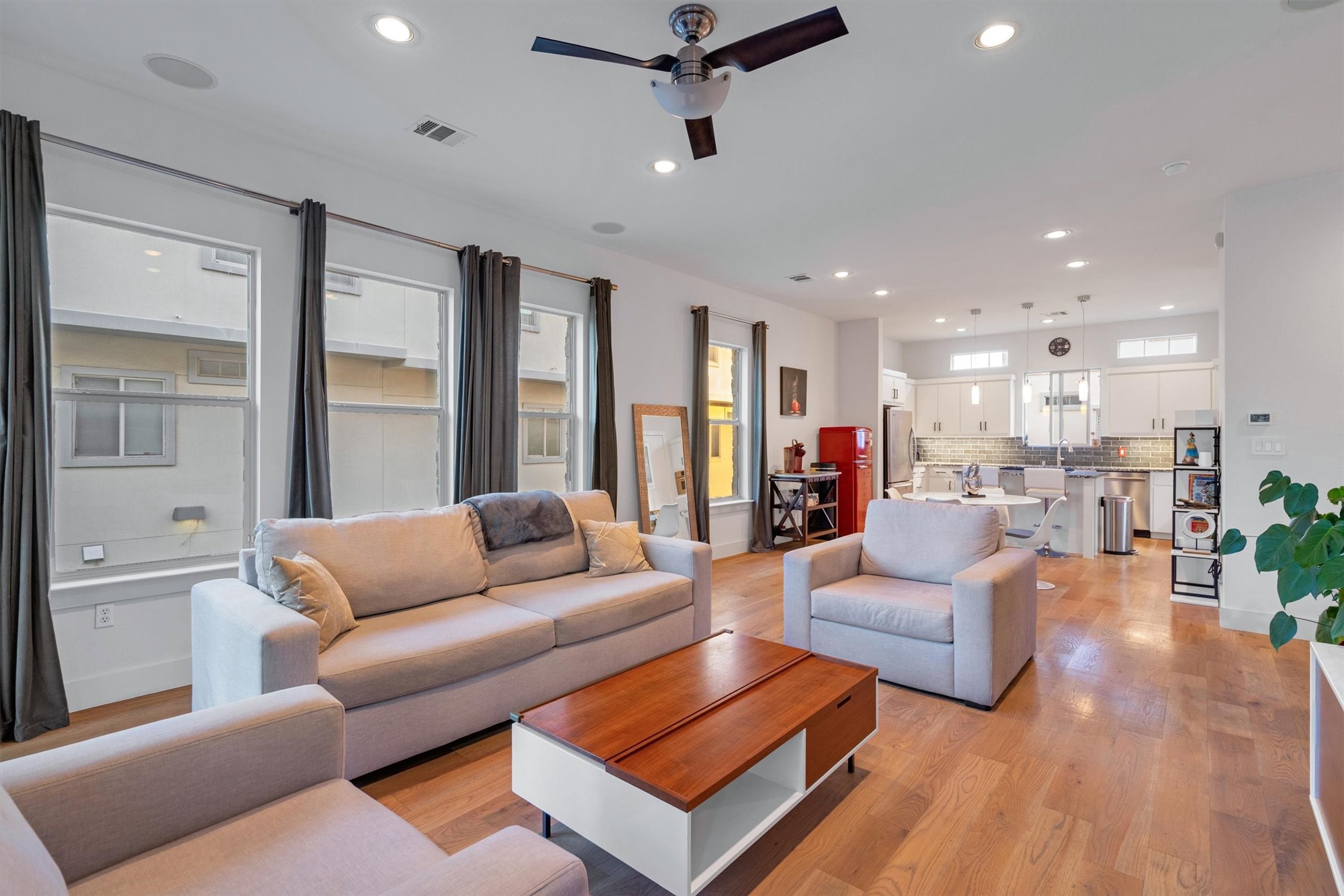 5710 La Vista Drive Dallas TX 75206