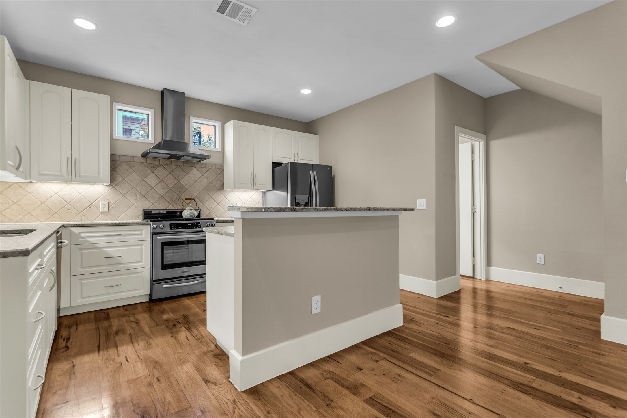 2606 Shelby Avenue Dallas TX 75219