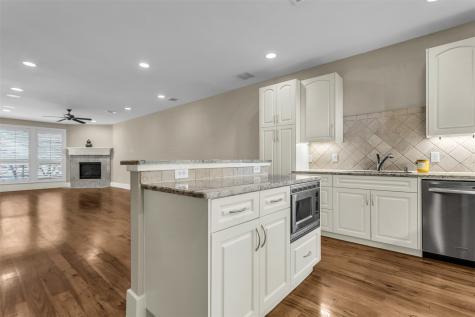 2606 Shelby Avenue Dallas TX 75219