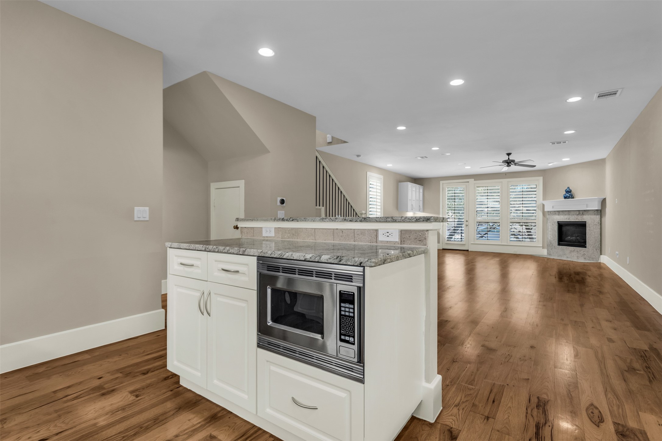 2606 Shelby Avenue Dallas TX 75219