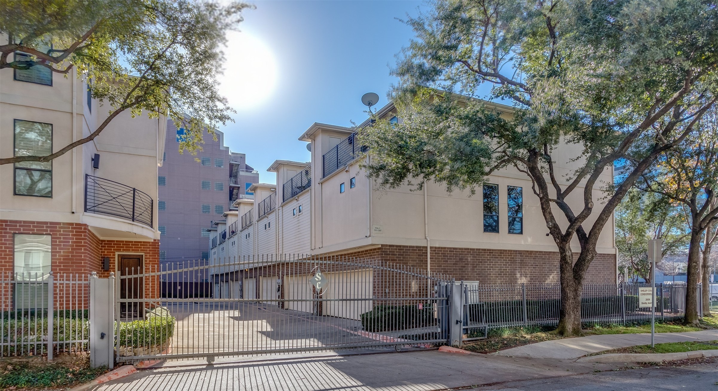 2606 Shelby Avenue Dallas TX 75219