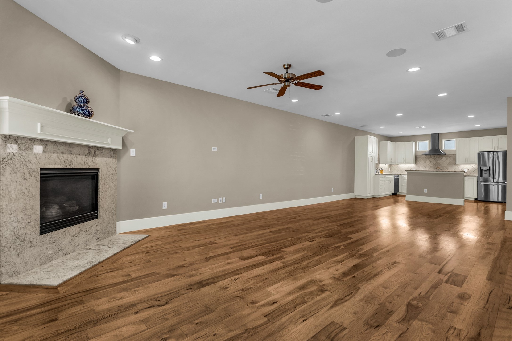 2606 Shelby Avenue Dallas TX 75219