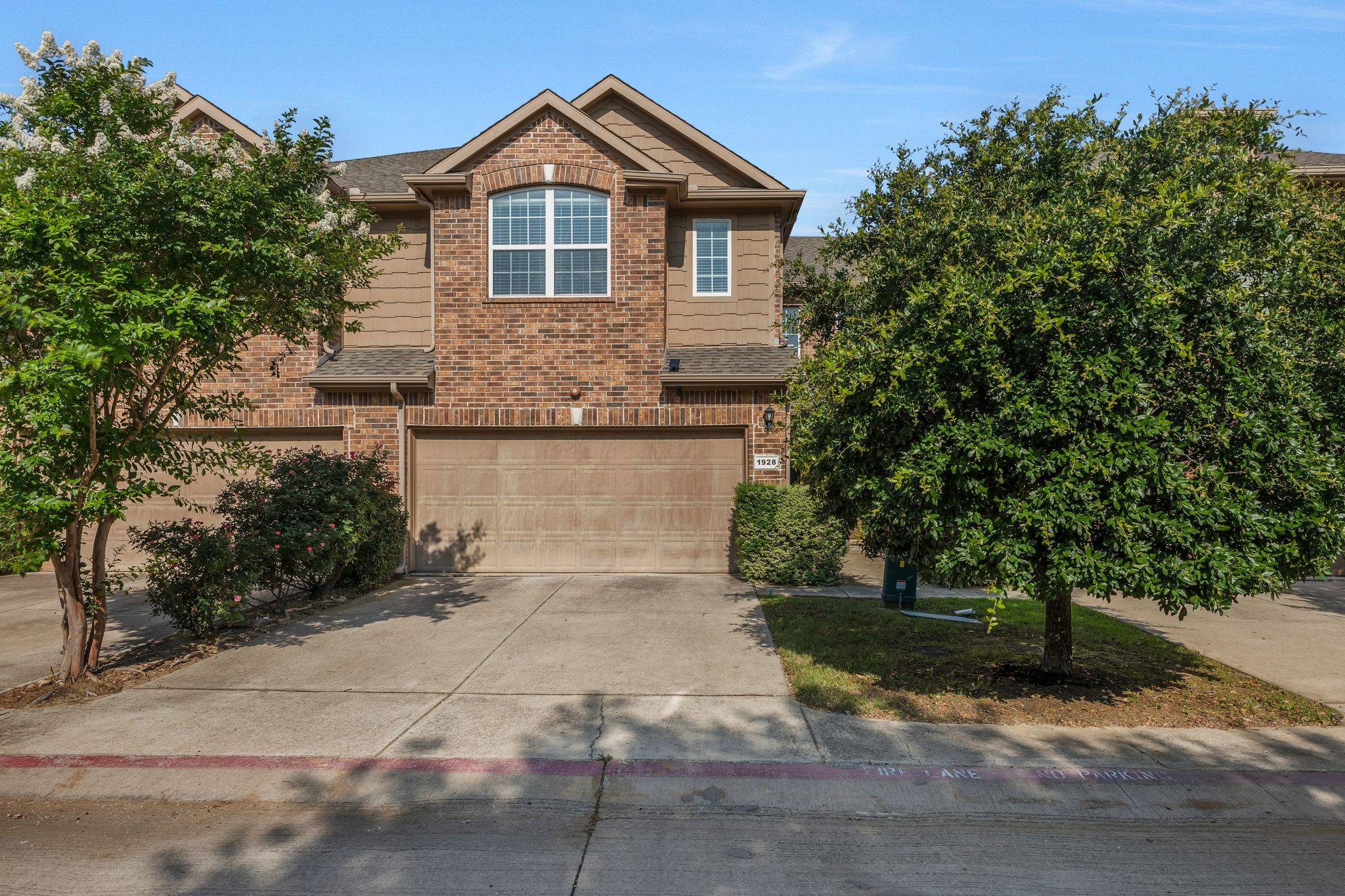 1928 Argyle Lane Lewisville TX 75067