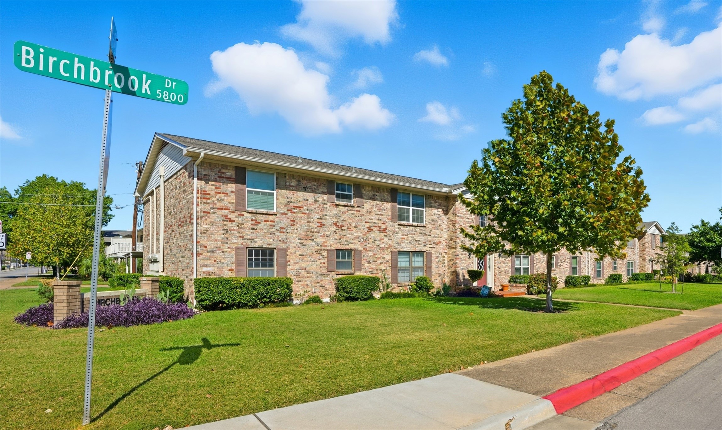 5805 Birchbrook Drive Dallas TX 75206