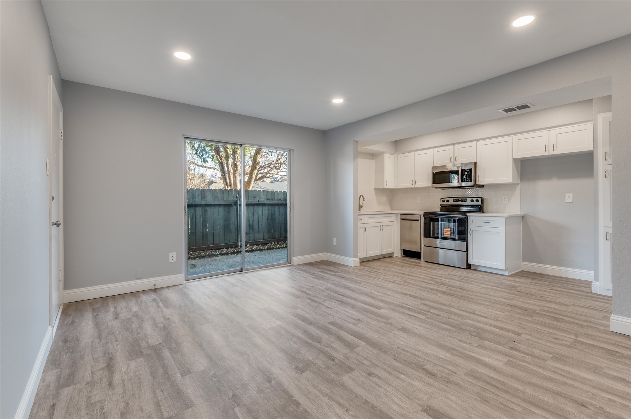 5033 Cedar Springs Road Dallas TX 75235