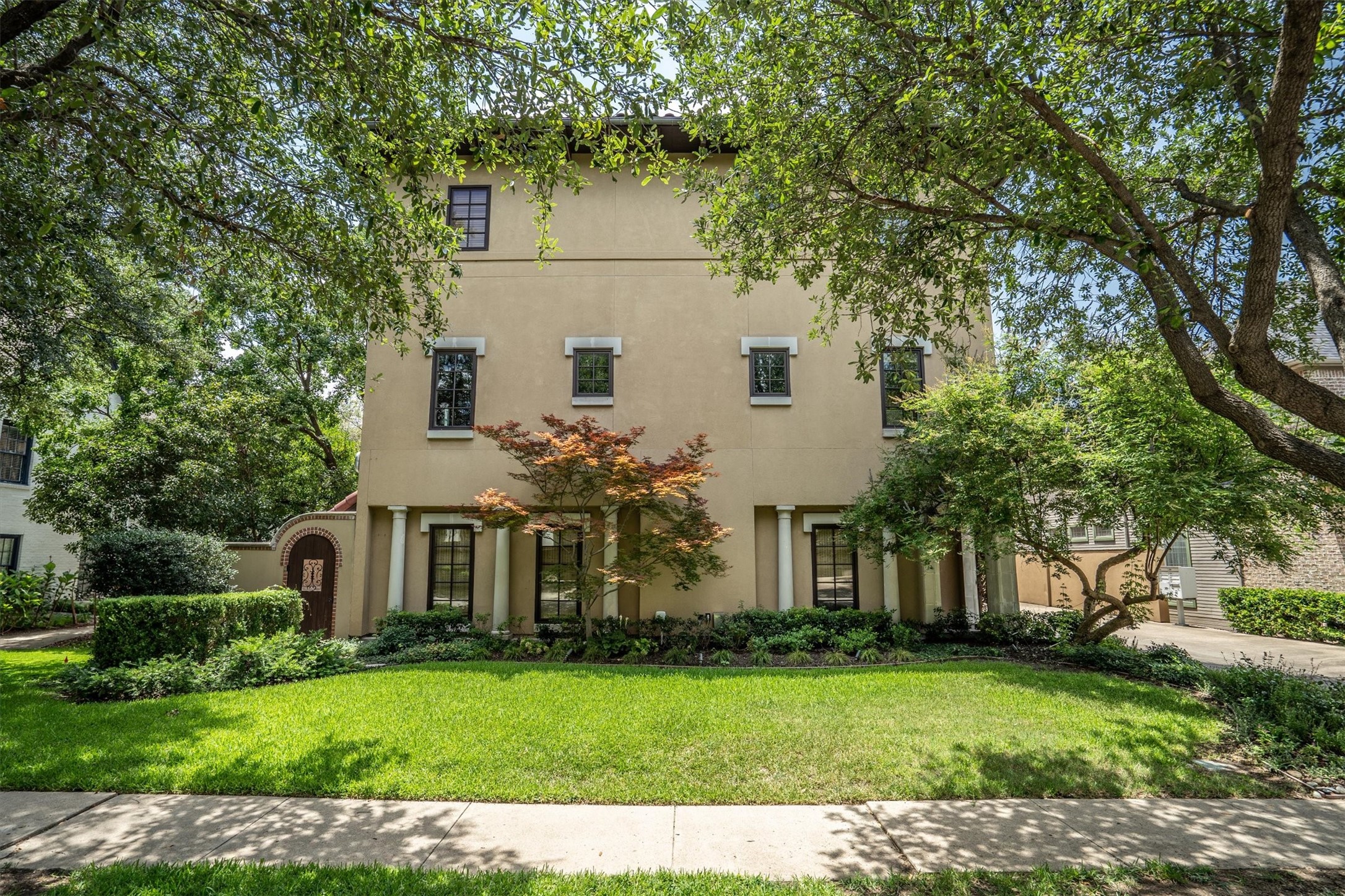 4323 Gilbert Avenue Dallas TX 75219