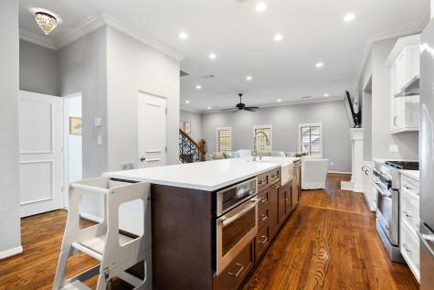 4323 Gilbert Avenue Dallas TX 75219