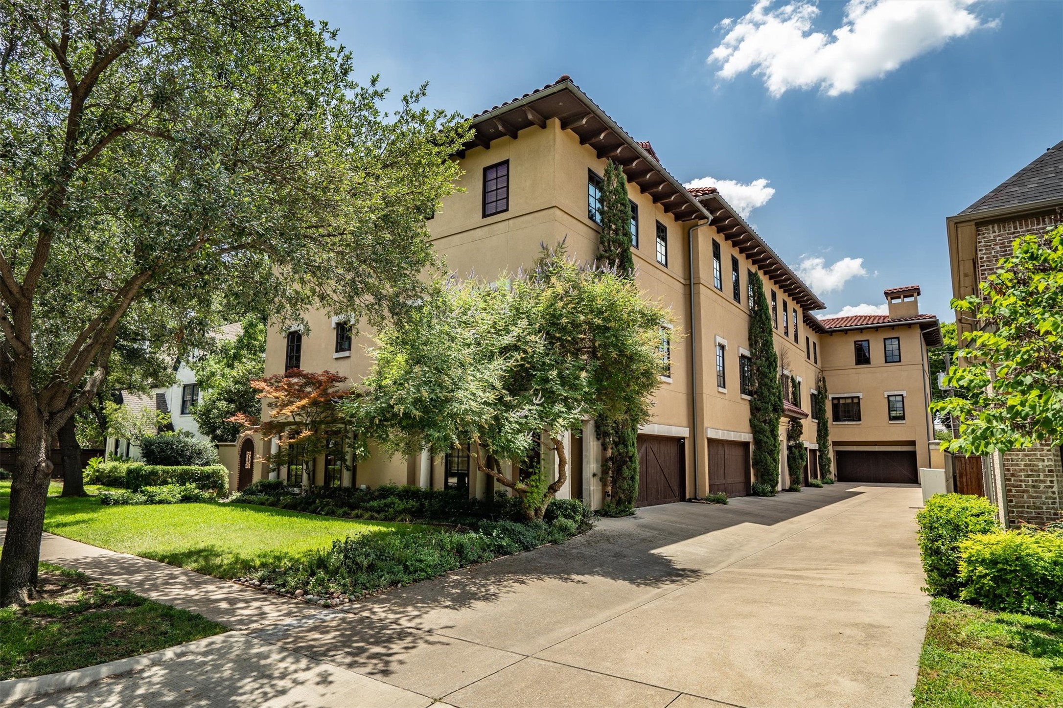 4323 Gilbert Avenue Dallas TX 75219