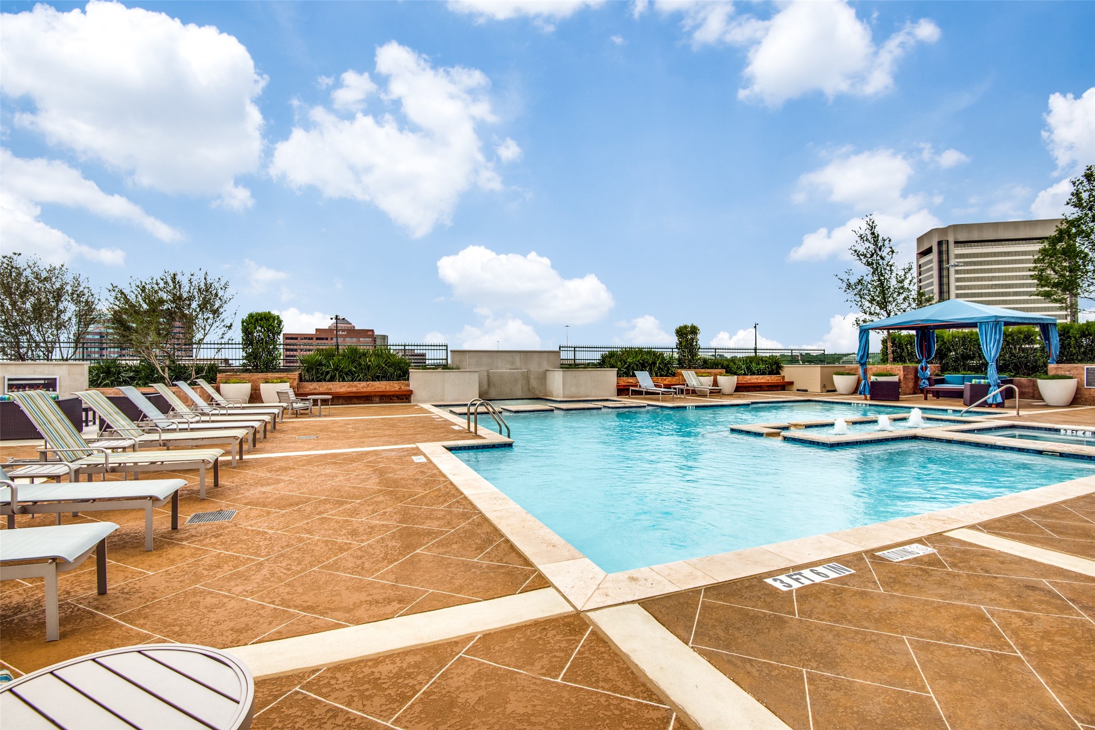 330 Las Colinas Boulevard E Irving TX 75039
