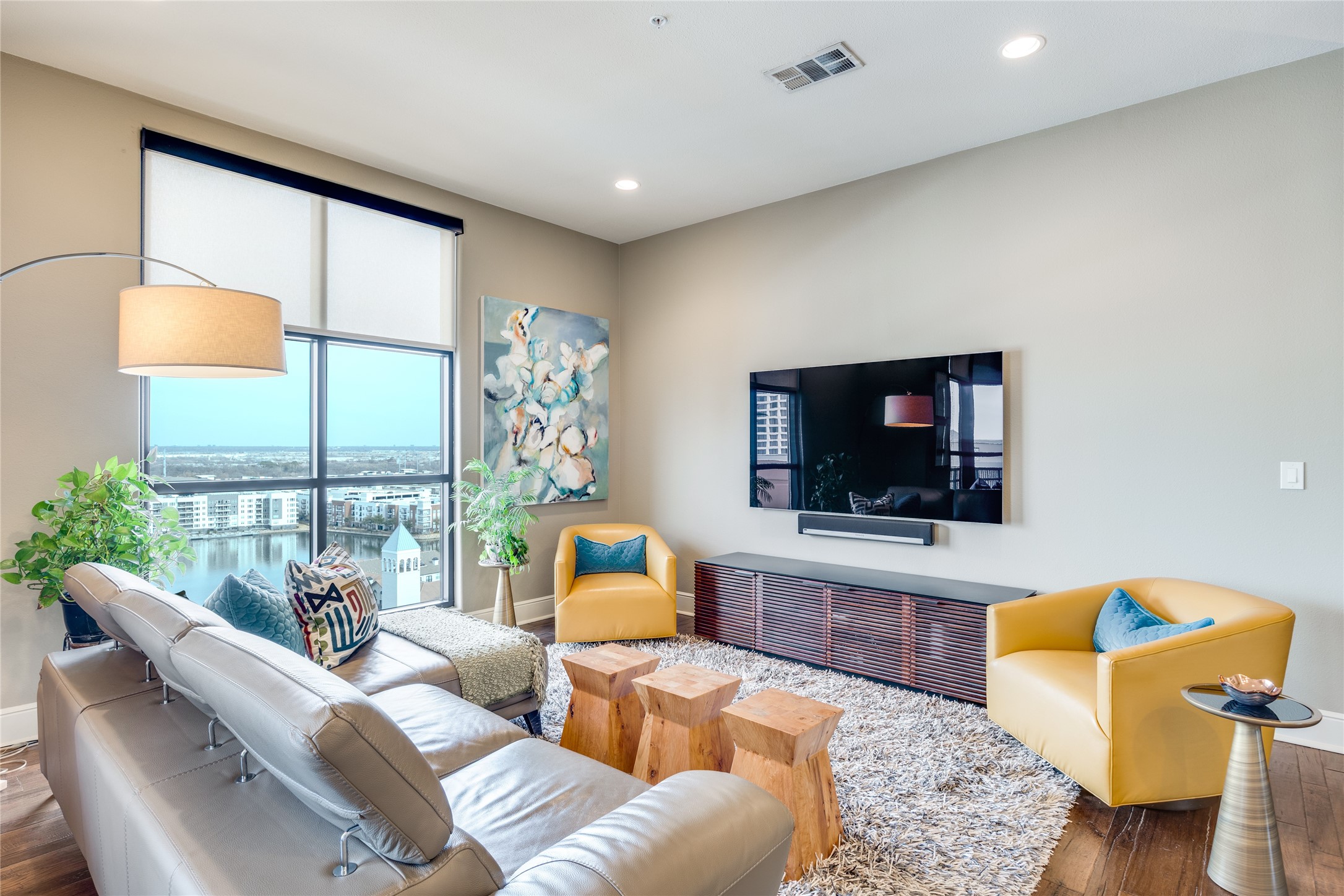 330 Las Colinas Boulevard E Irving TX 75039