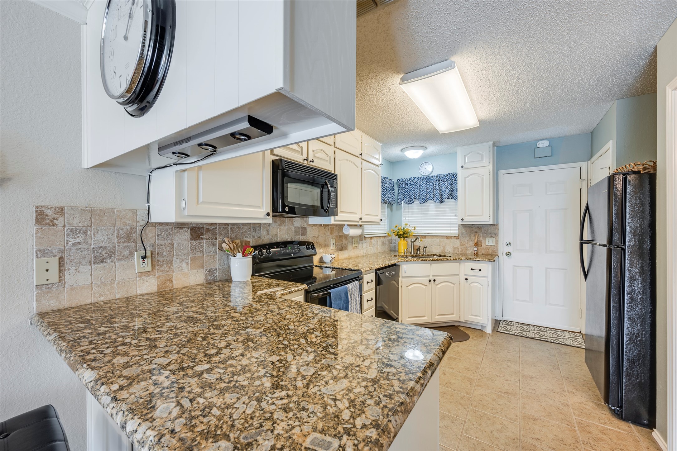 5515 Club Cove Court De Cordova TX 76049