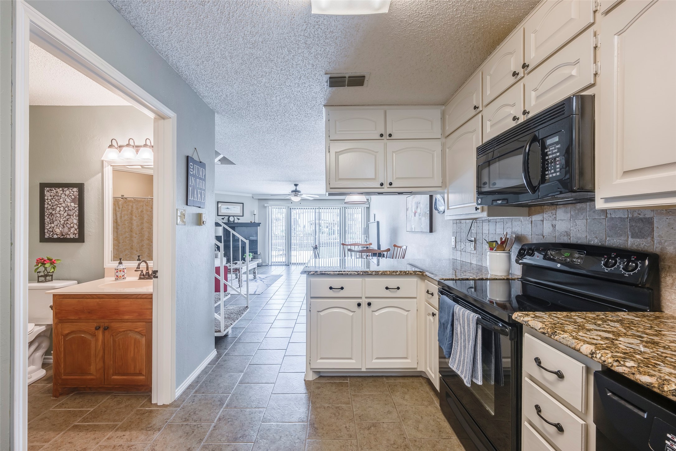 5515 Club Cove Court De Cordova TX 76049
