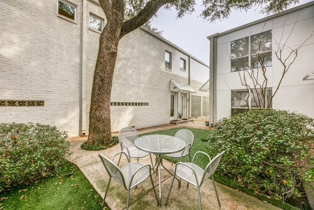 4122 Travis Street Dallas TX 75204